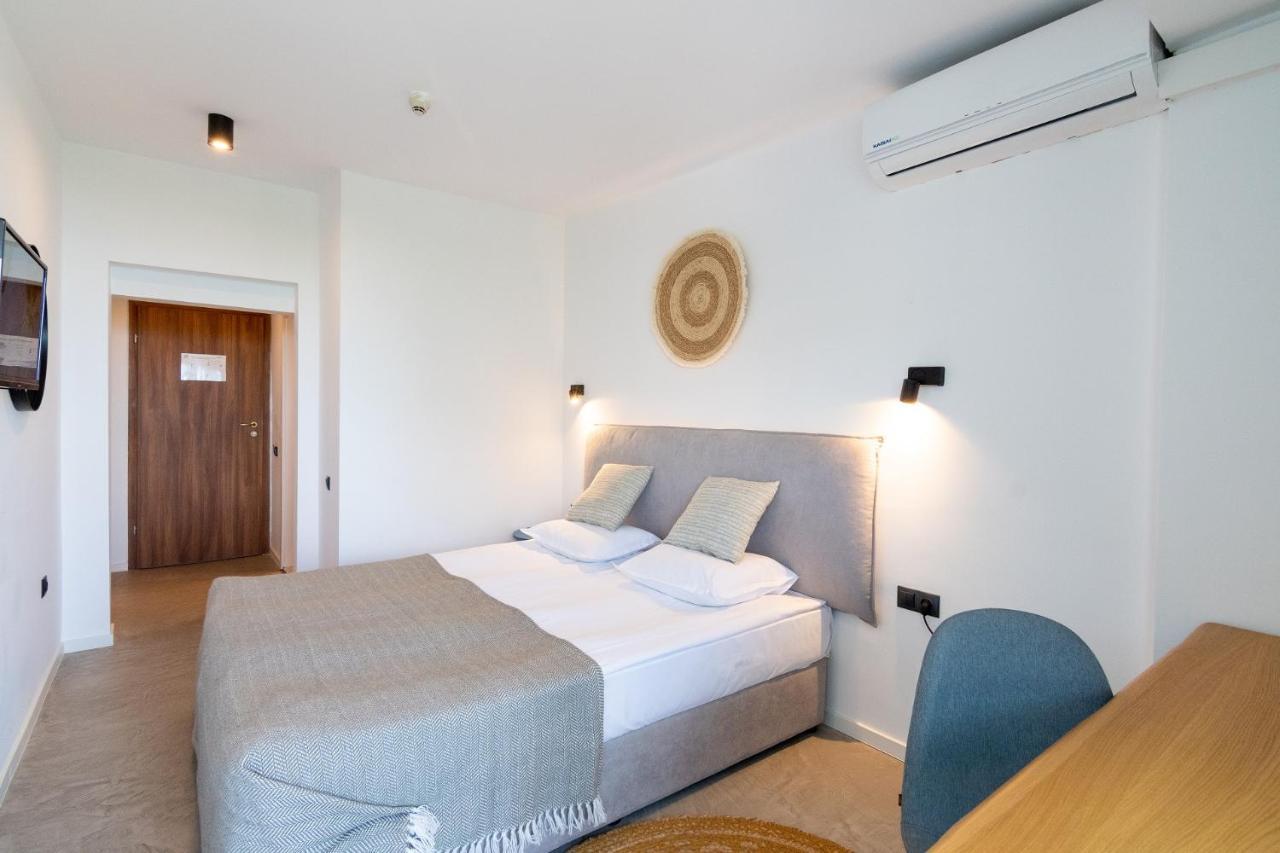 Excelsior Hotel 4*
